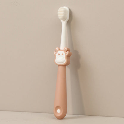 Baby toothbrush with soft bristles, suitable for children aged 2-10 years, for home use, fine and non-slip, with thousands of bristles to protect teeth. Cartoon toothbrush for children.